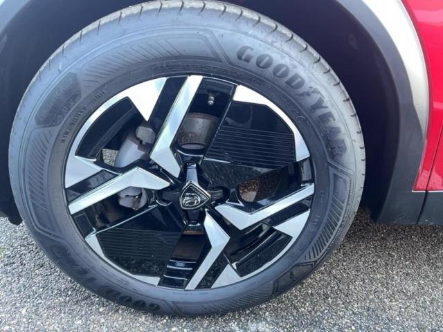 Peugeot 2008 image 8