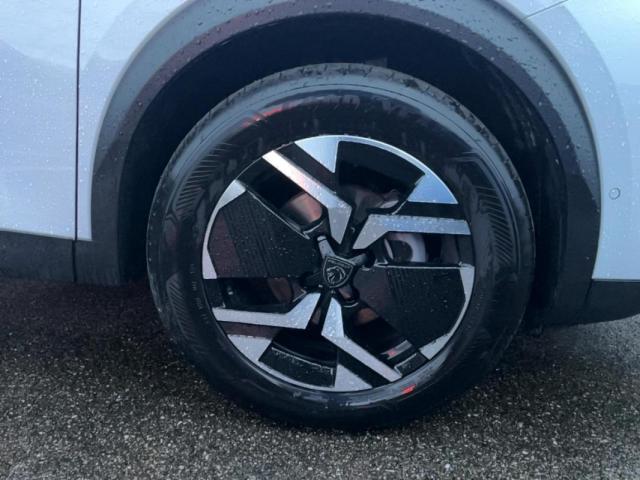 Peugeot 2008 image 8