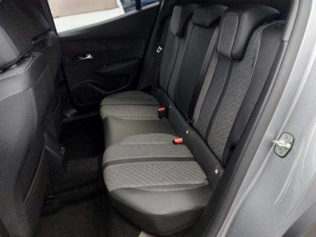 Peugeot 2008 image 1