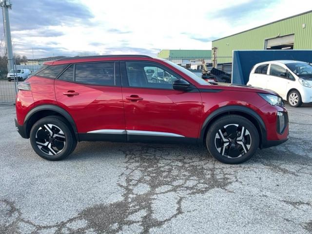 Peugeot 2008 image 8