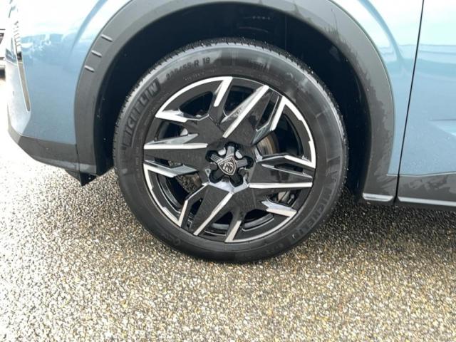 Peugeot 3008 image 9