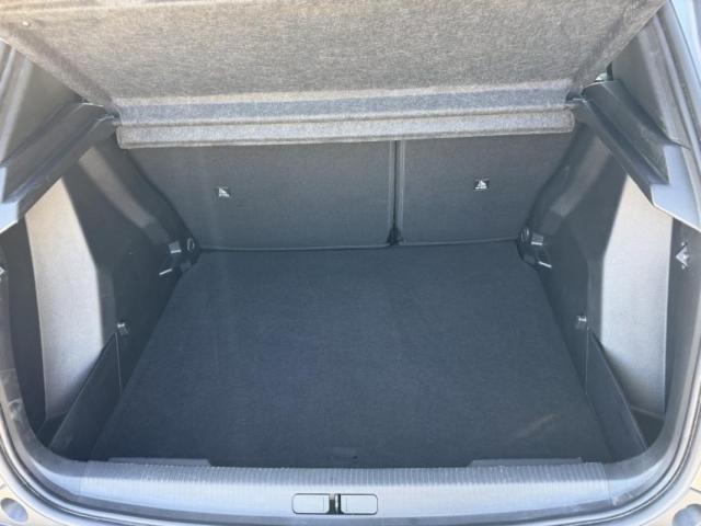 Peugeot 2008 image 8