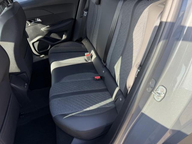 Peugeot 2008 image 1