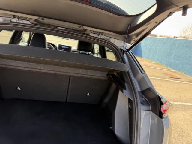 Peugeot 2008 image 9