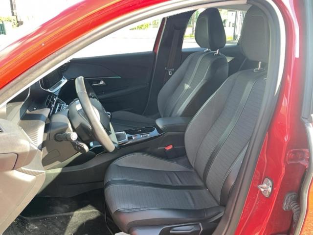 Peugeot 208 image 4