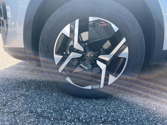 Peugeot 2008 image 6