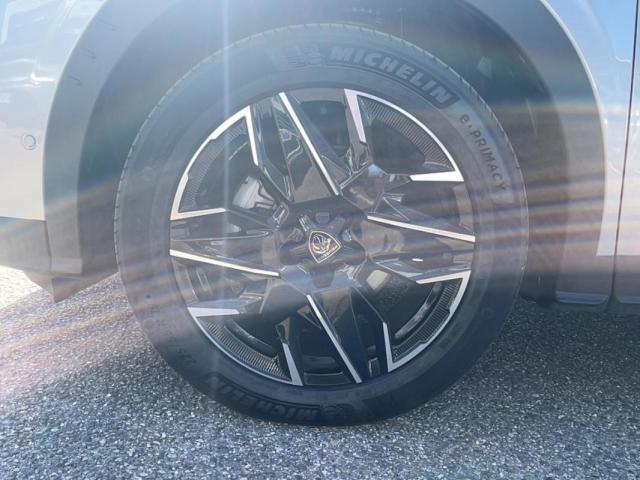 Peugeot 3008 image 1