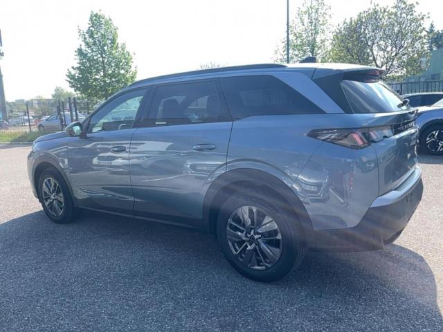 Peugeot 5008 image 9