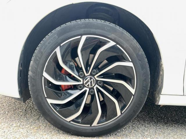 Volkswagen Golf image 4
