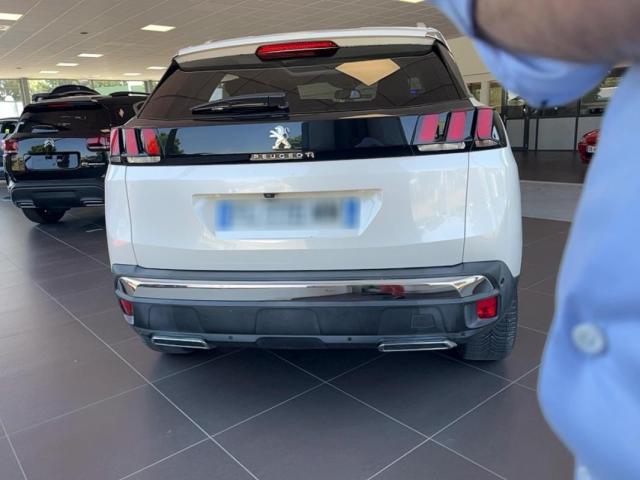 Peugeot 3008 image 4