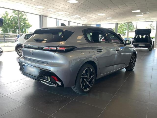Peugeot 308 image 2