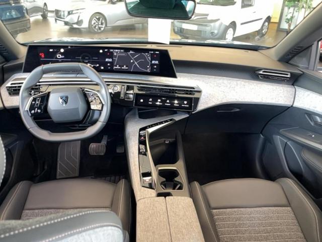 Peugeot 5008 image 6