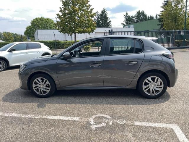 Peugeot 208 image 8