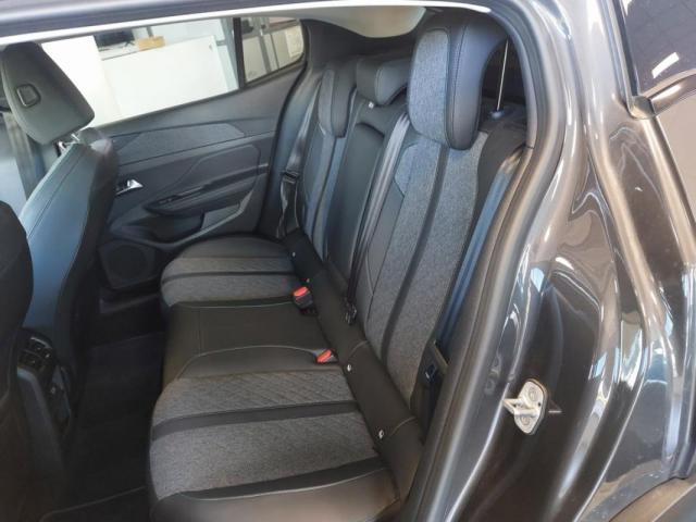Peugeot 408 image 2