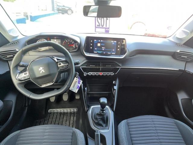 Peugeot 208 image 5