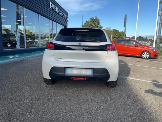 Peugeot 208 image 4