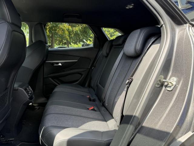 Peugeot 3008 image 2