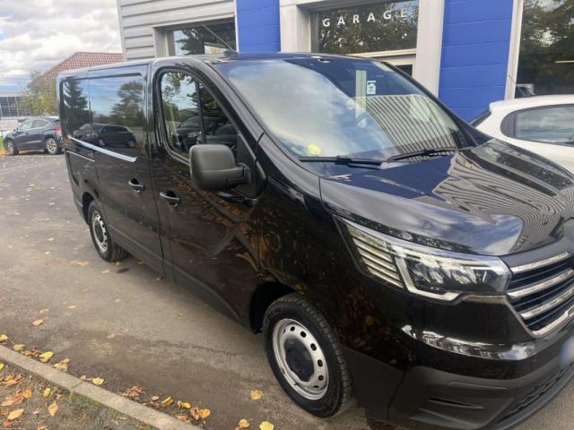 Renault Trafic image 3