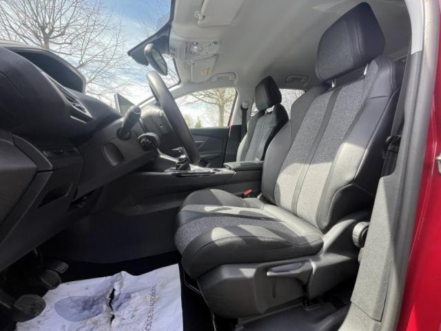 Peugeot 3008 image 3