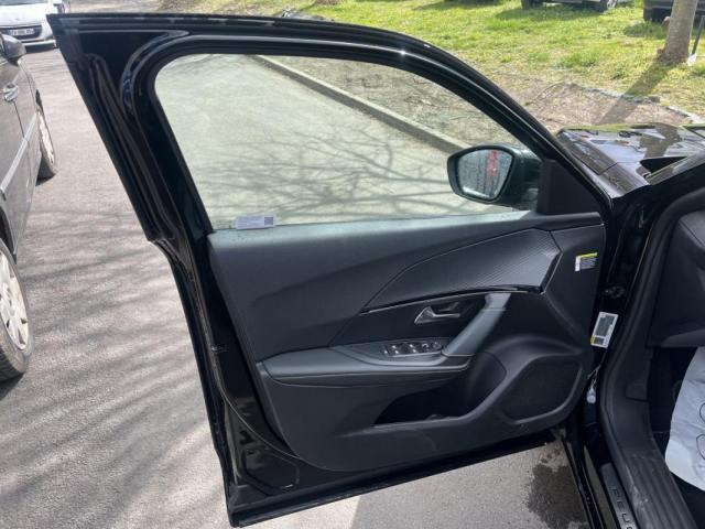 Peugeot 2008 image 1