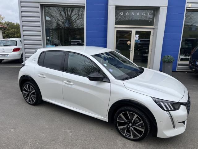 Peugeot 208 image 6