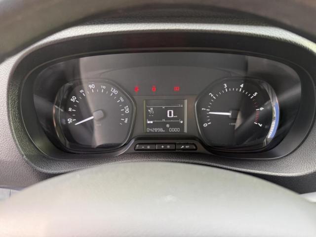 Peugeot Expert image 2
