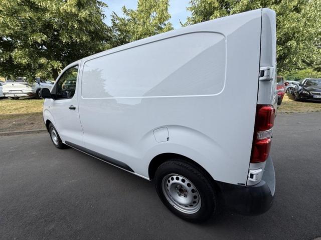 Peugeot Expert image 8