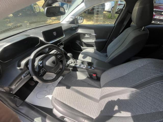 Peugeot 208 image 7