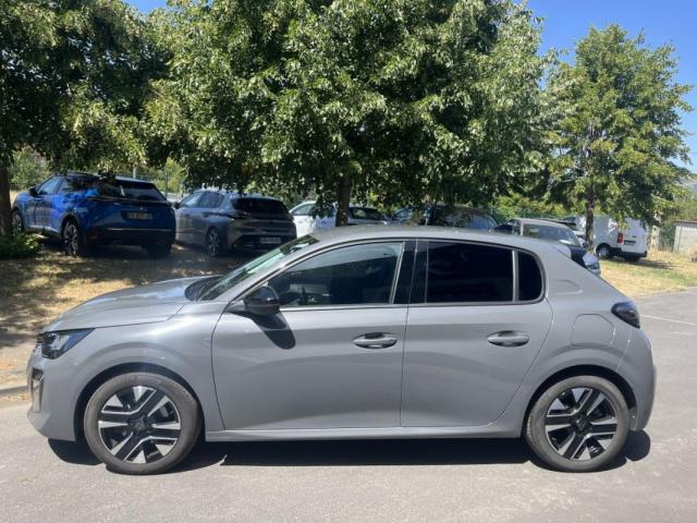 Peugeot 208 image 6