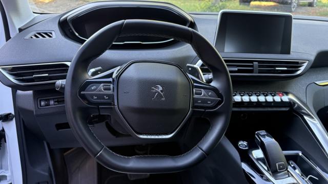 Peugeot 3008 image 3