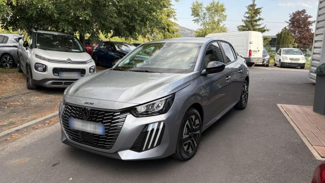 Peugeot 208 image 8