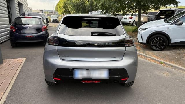 Peugeot 208 image 7