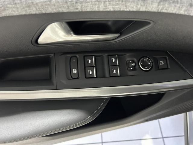 Peugeot 3008 image 6