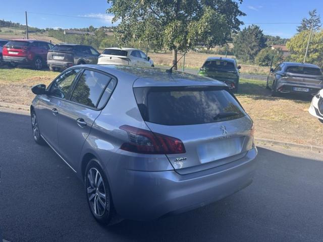 Peugeot 308 image 2