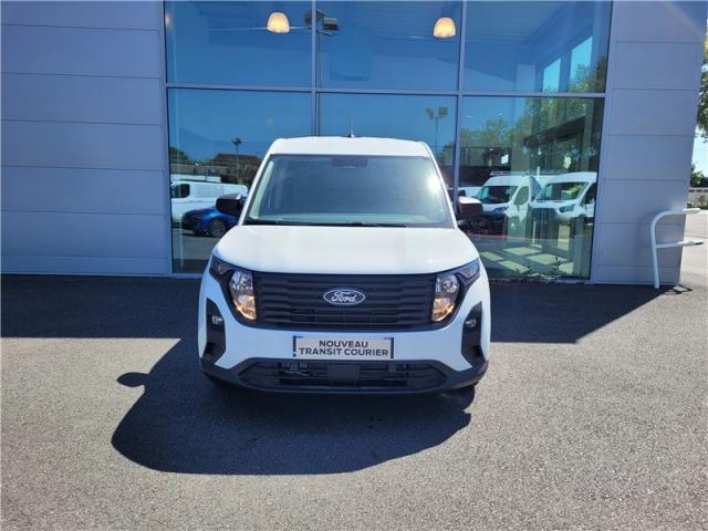 Ford Transit Courier image 3