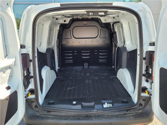 Ford Transit Courier image 4