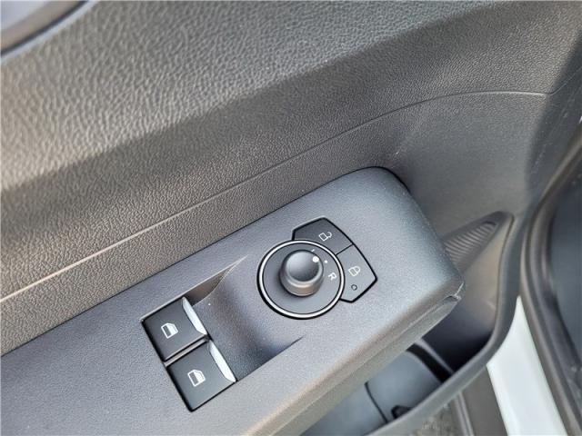 Ford Transit Courier image 2