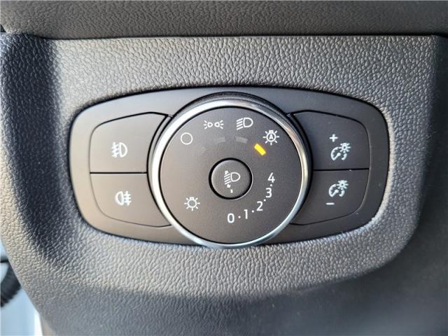 Ford Transit Courier image 9