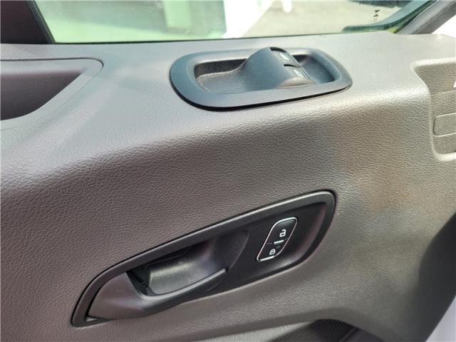 Ford Transit image 7