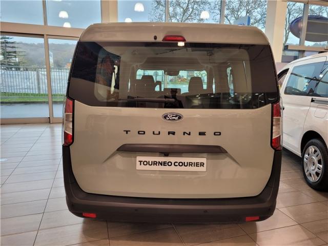 Ford Tourneo image 9
