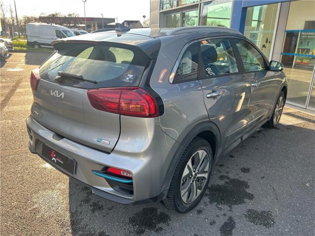 Kia Niro image 9