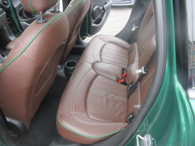 Mini Cooper S image 2