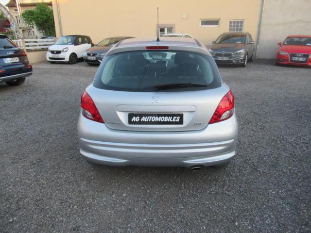 Peugeot 207 image 7
