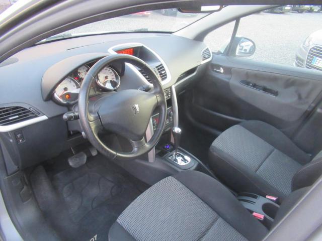Peugeot 207 image 1