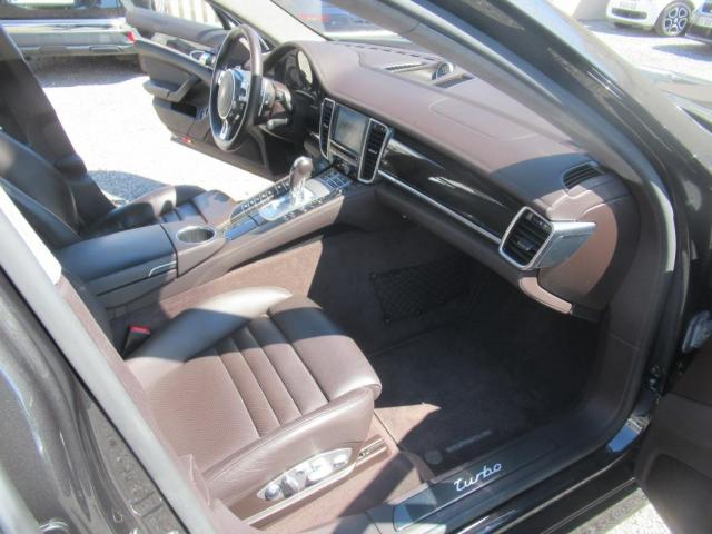 Porsche Panamera image 5