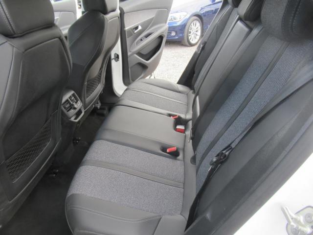 Peugeot 3008 image 5