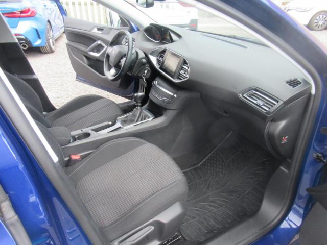 Peugeot 308 image 5