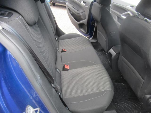 Peugeot 308 image 2