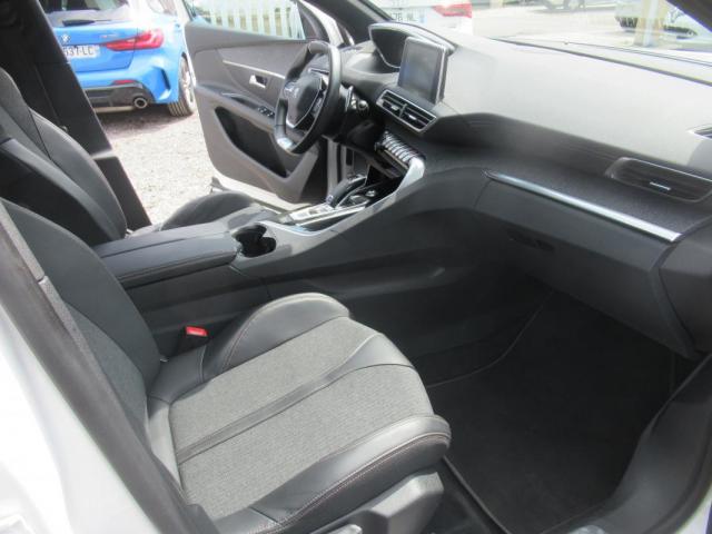 Peugeot 3008 image 1