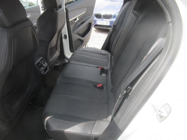 Peugeot 3008 image 4